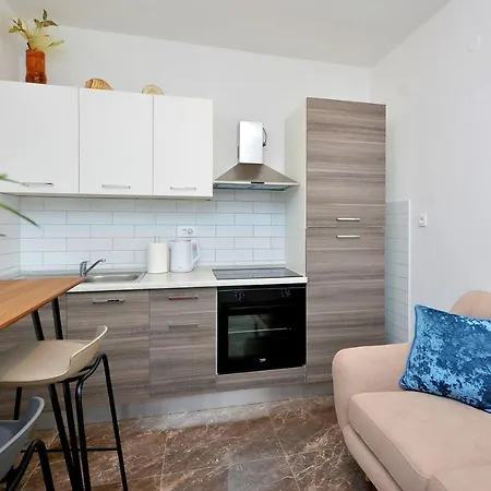 Apartman 'mimo' In - Hvar *